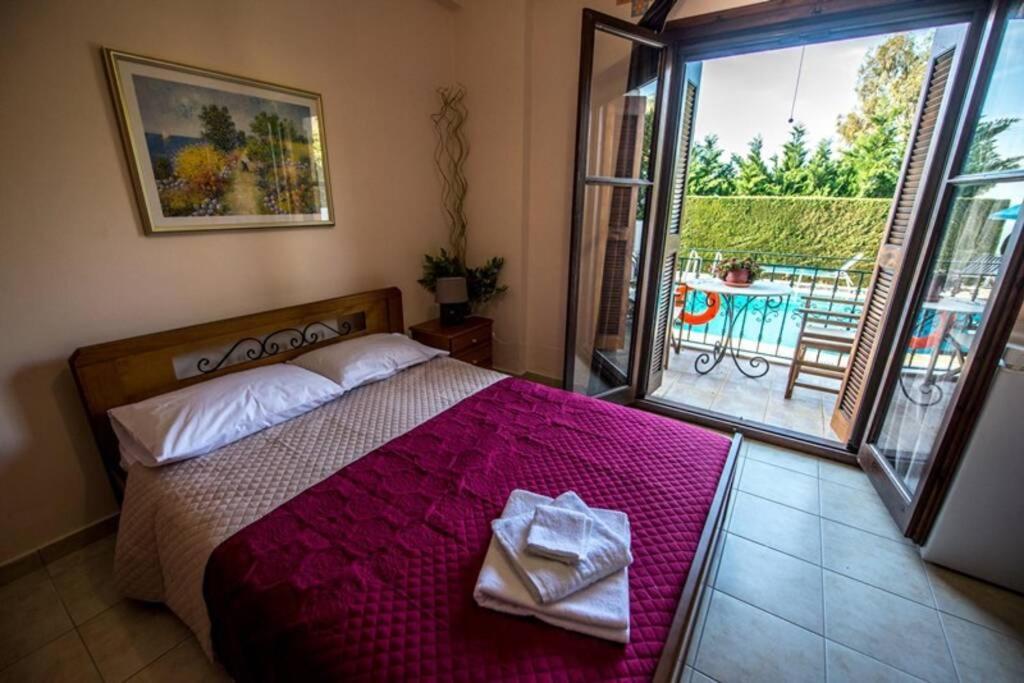 Kelly'S Villa In Stoupa Neokhorion  Екстериор снимка