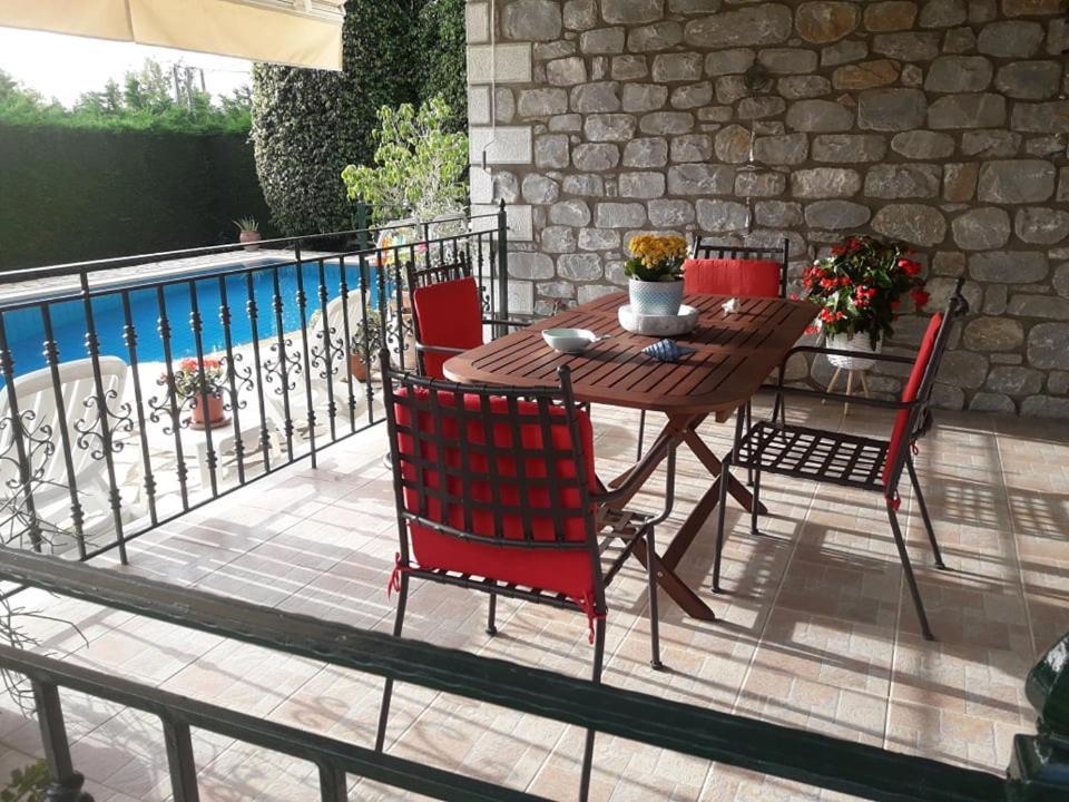 Kelly'S Villa In Stoupa Neokhorion  Екстериор снимка